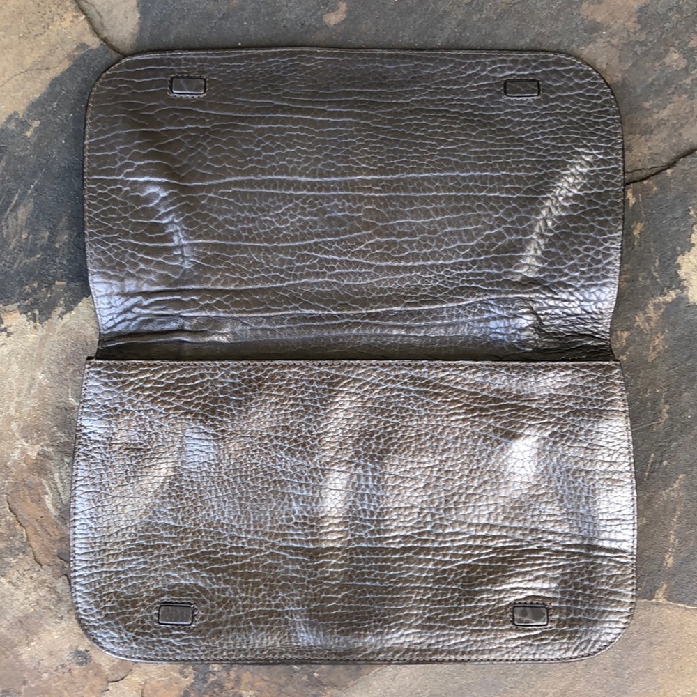 Salvatore Ferragamo pewter pebbled leather clutch - Picture 5 of 8